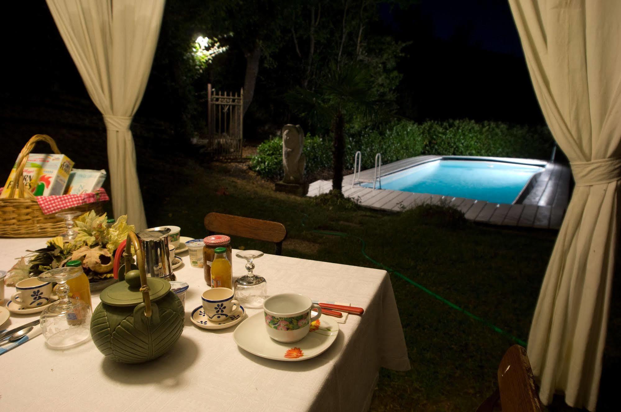Pra De Mande Guest House Viano Exterior photo